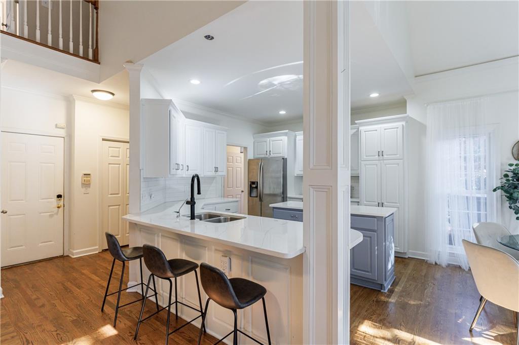 2618 Gladstone Terrace