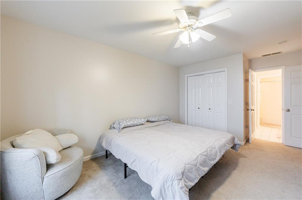 2618 Gladstone Terrace