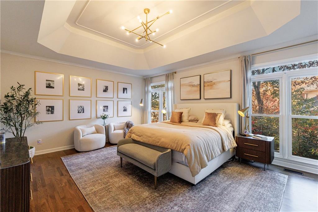 2618 Gladstone Terrace