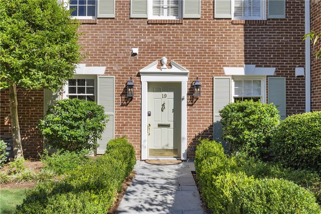 3050 Margaret Mitchell Drive NW Unit 19