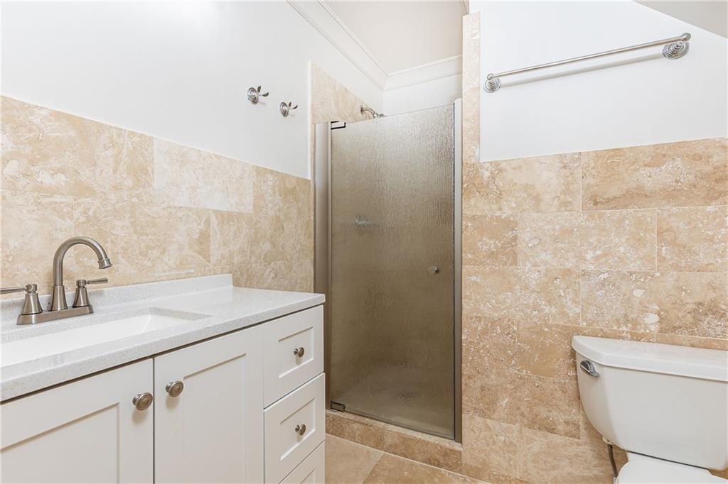 433 Trabert Avenue NW