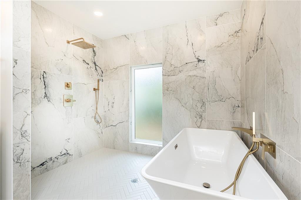 433 Trabert Avenue NW