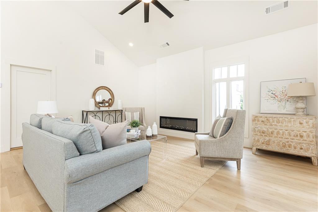 433 Trabert Avenue NW