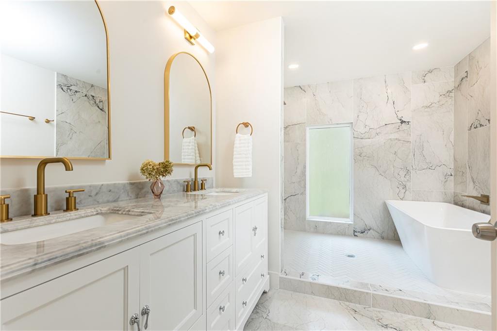 433 Trabert Avenue NW