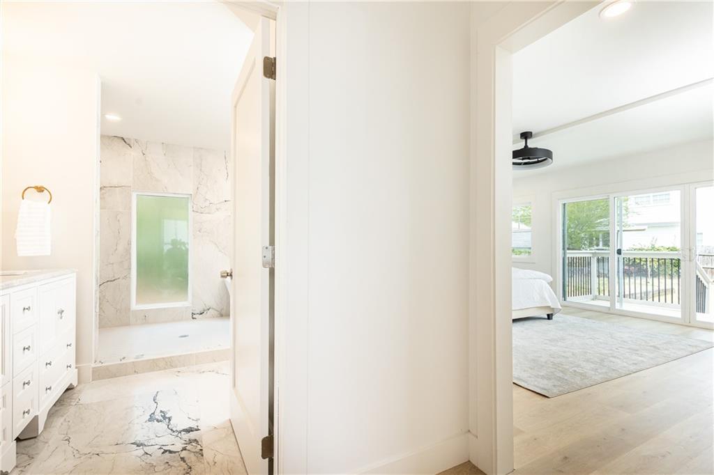 433 Trabert Avenue NW