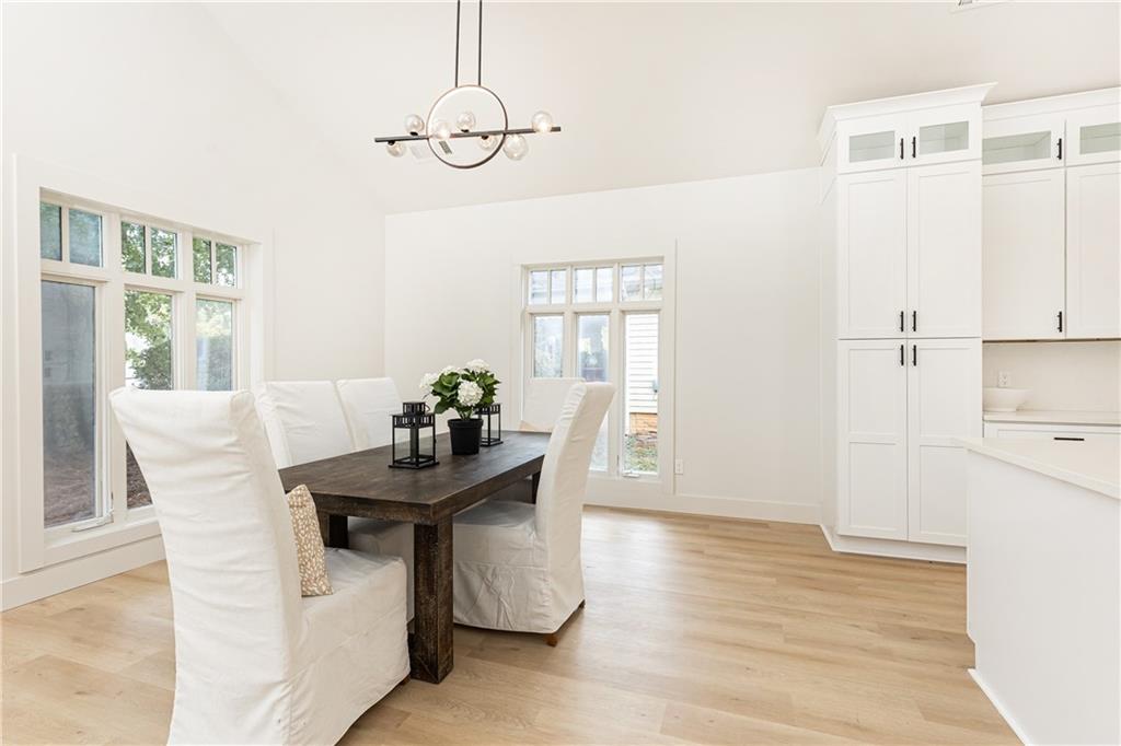 433 Trabert Avenue NW