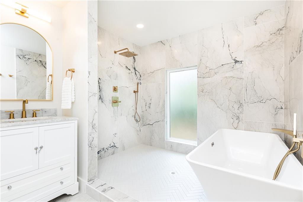 433 Trabert Avenue NW