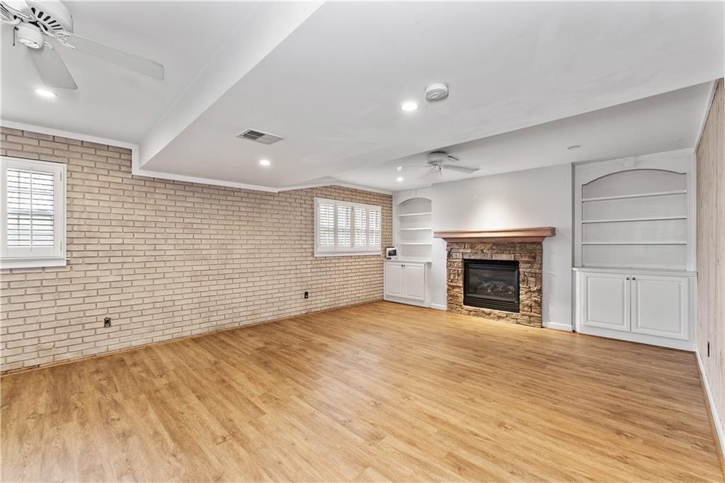 3177 Saybrook Drive NE