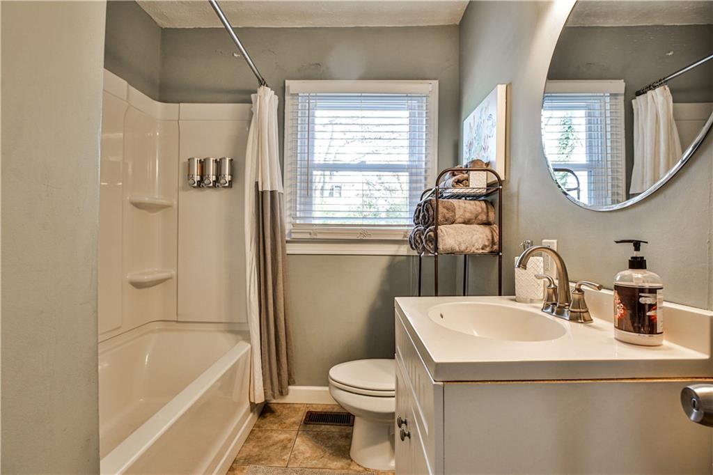 815 Verner Street NW