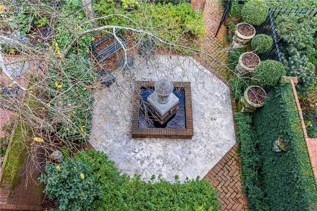 16 Muscogee Avenue NW