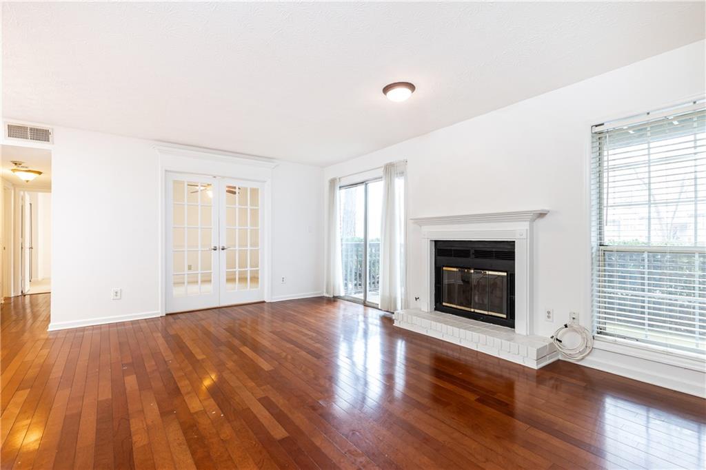 2901 Lenox Way NE Unit 902