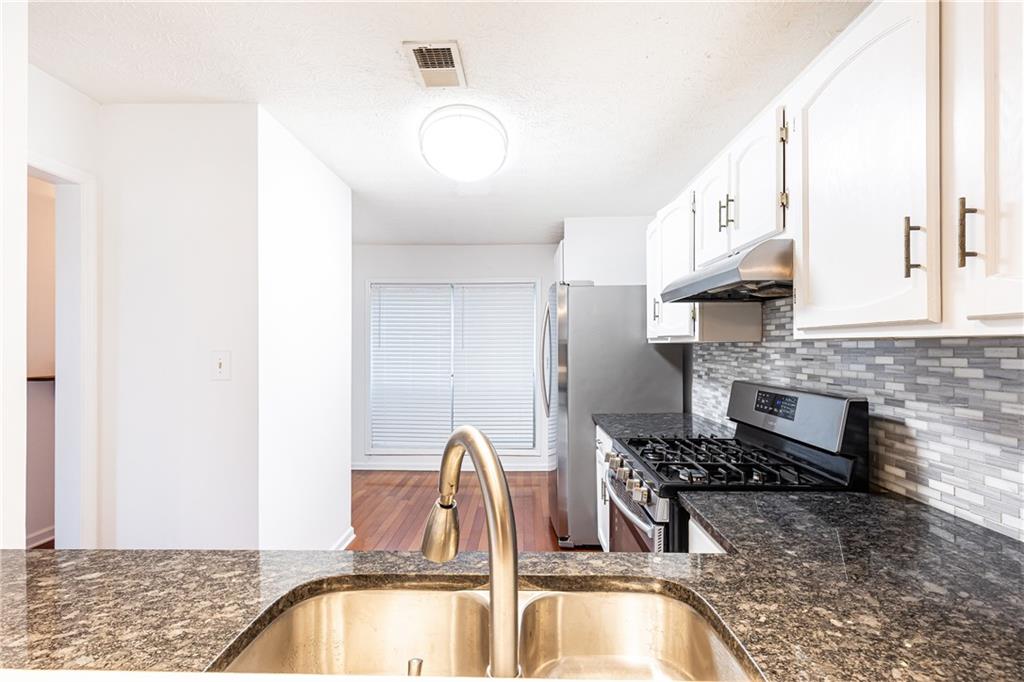 2901 Lenox Way NE Unit 902