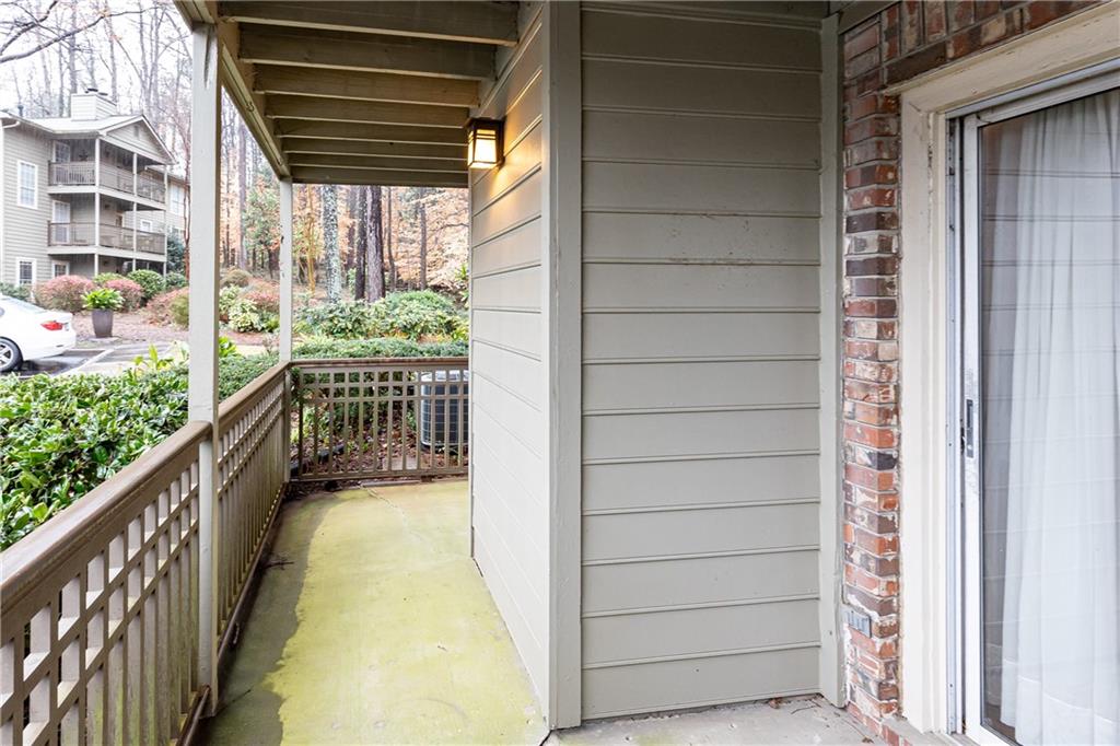 2901 Lenox Way NE Unit 902