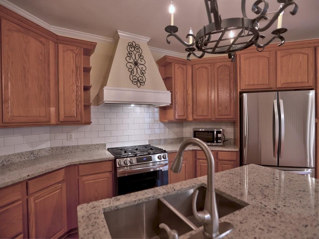 3221 Summer Stream Lane NW