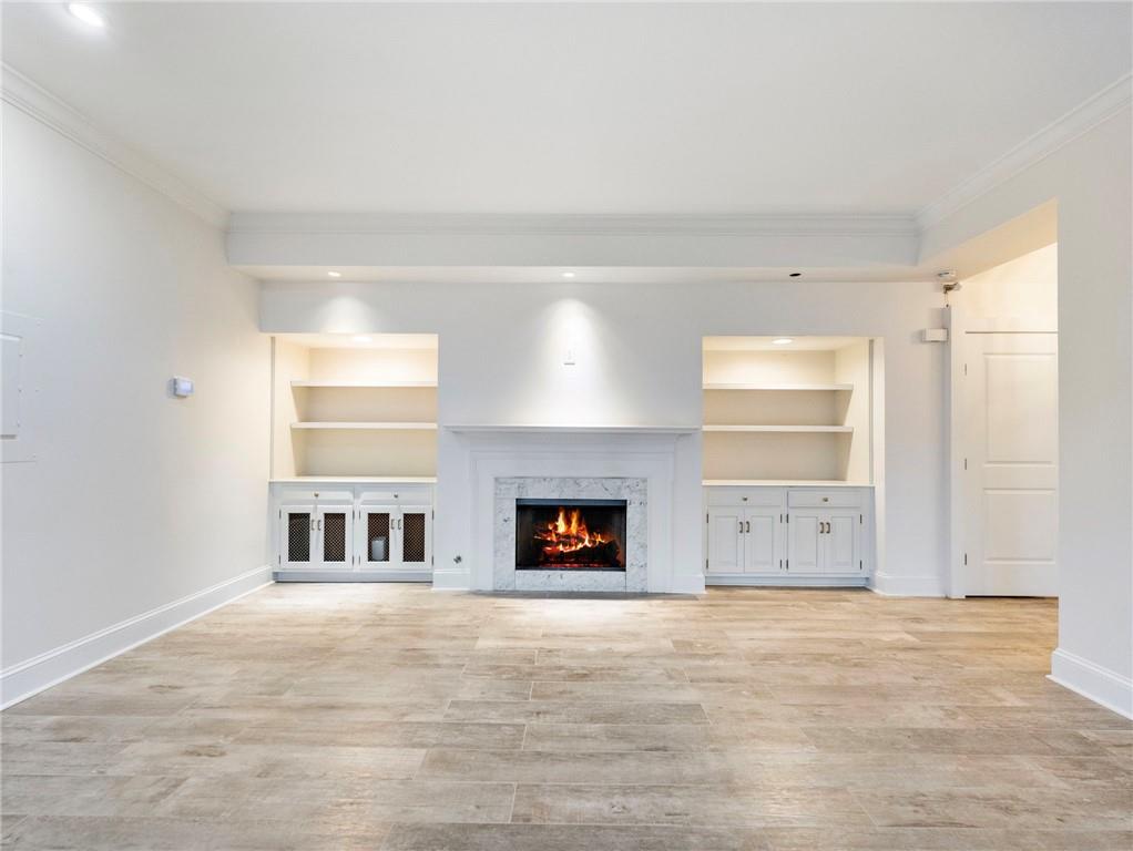 3636 Peachtree Road NE Unit 405