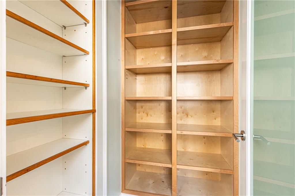 1022 Reeder Circle NE