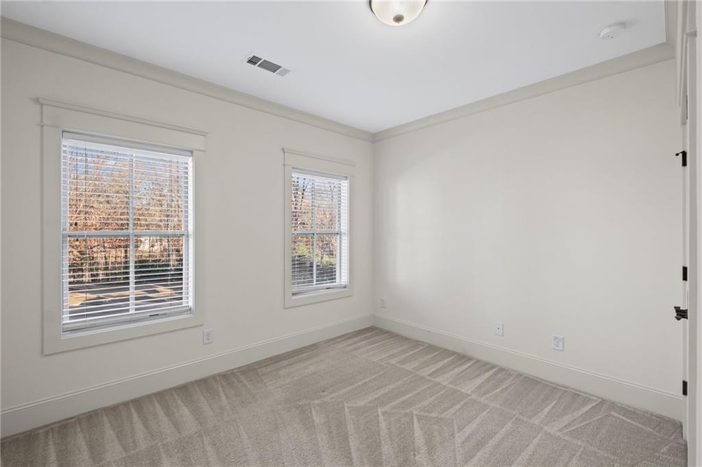 120 Walnut Circle SW