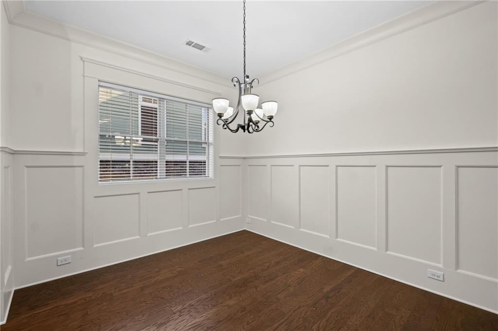 120 Walnut Circle SW