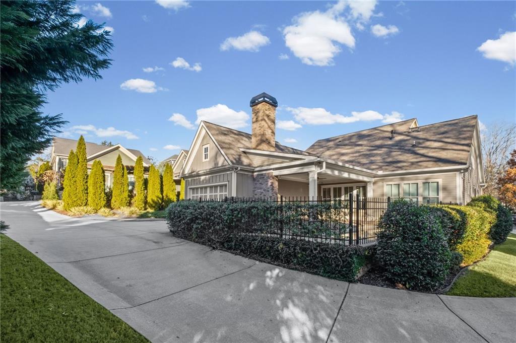 120 Walnut Circle SW