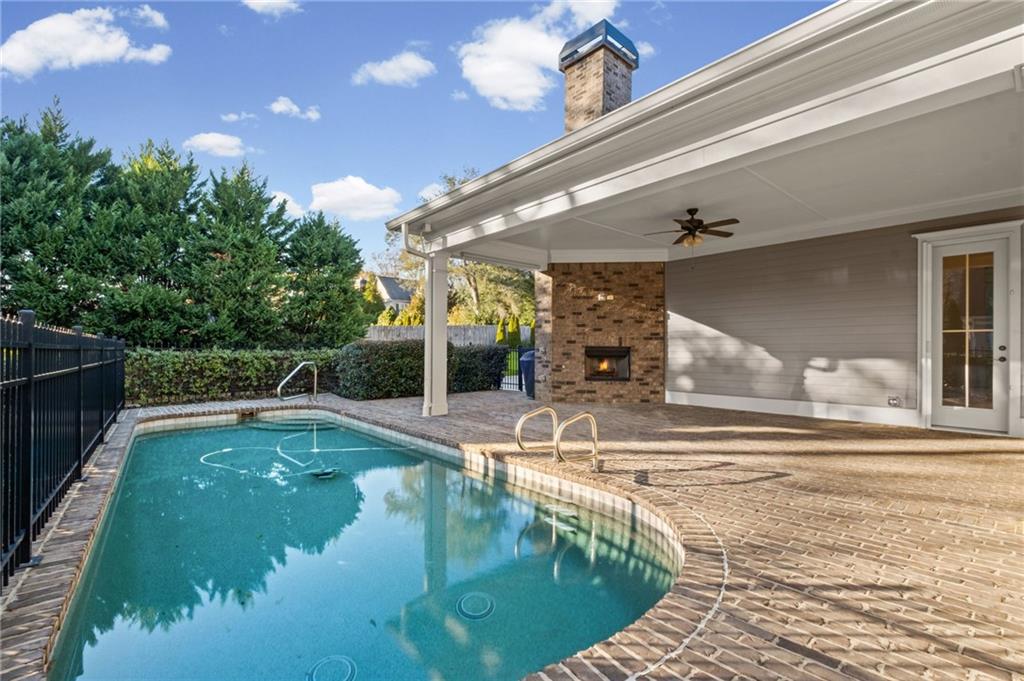 120 Walnut Circle SW