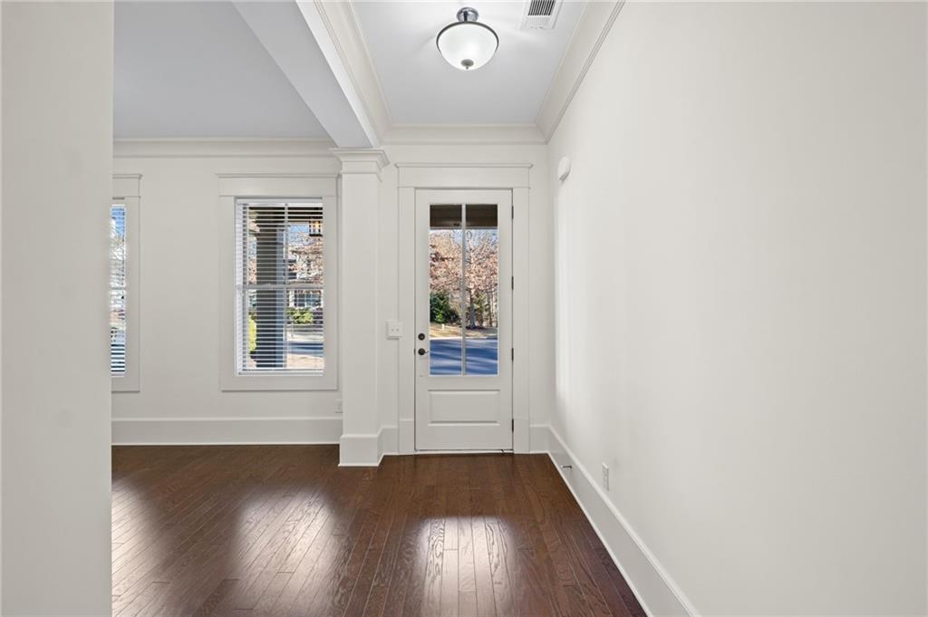 120 Walnut Circle SW