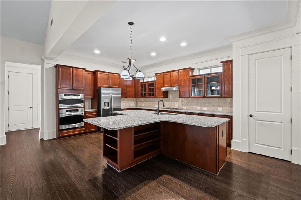 120 Walnut Circle SW