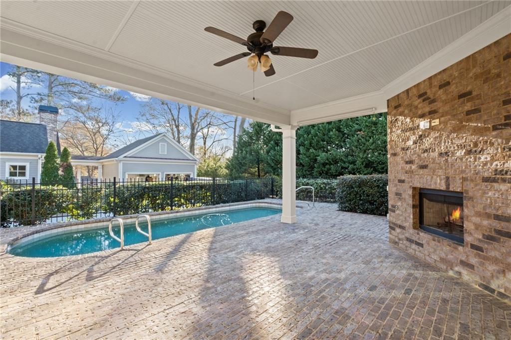 120 Walnut Circle SW