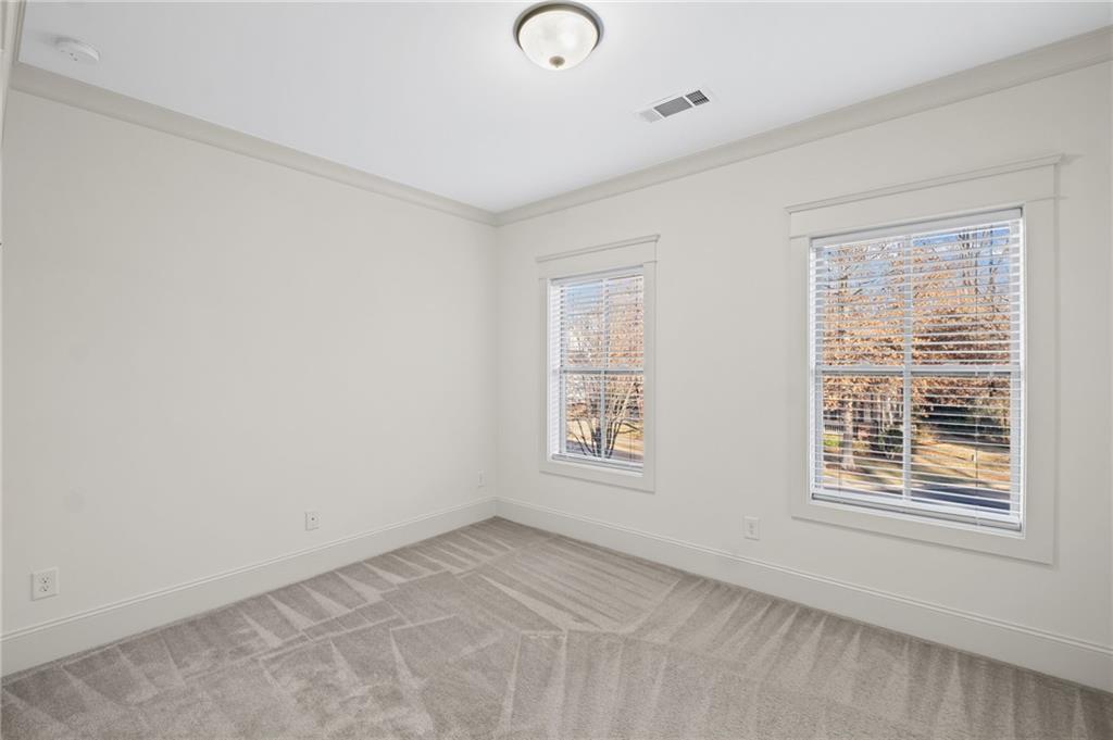 120 Walnut Circle SW