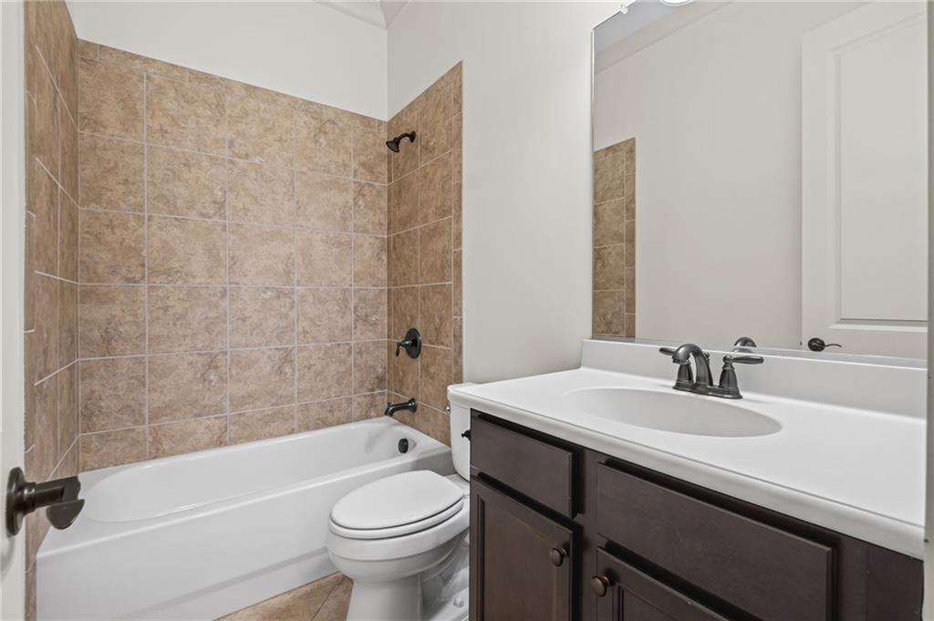 120 Walnut Circle SW