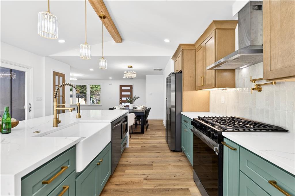 2720 Ivanhoe Lane SE