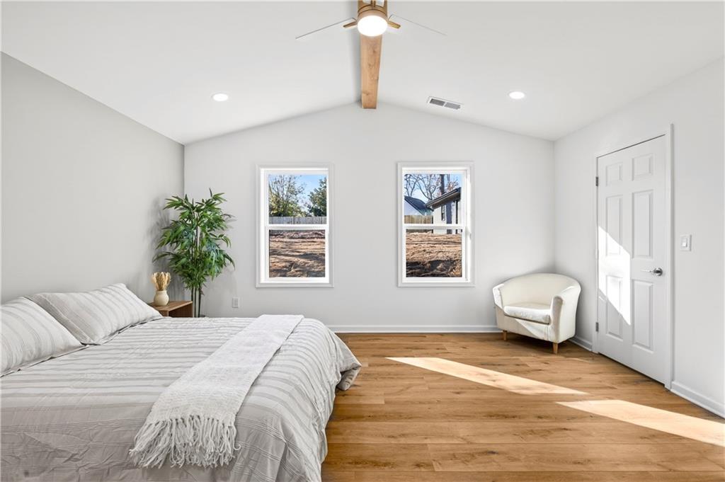 2720 Ivanhoe Lane SE