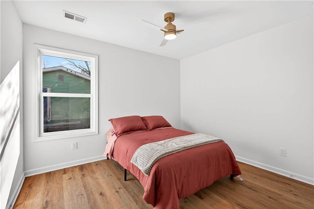 2720 Ivanhoe Lane SE