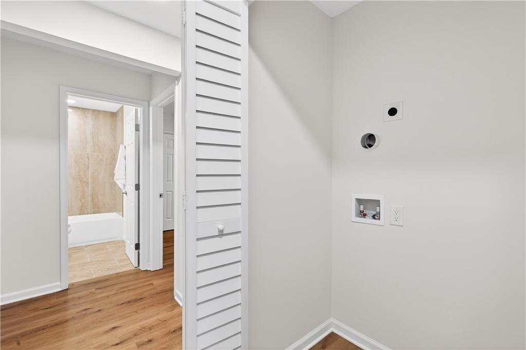 2720 Ivanhoe Lane SE