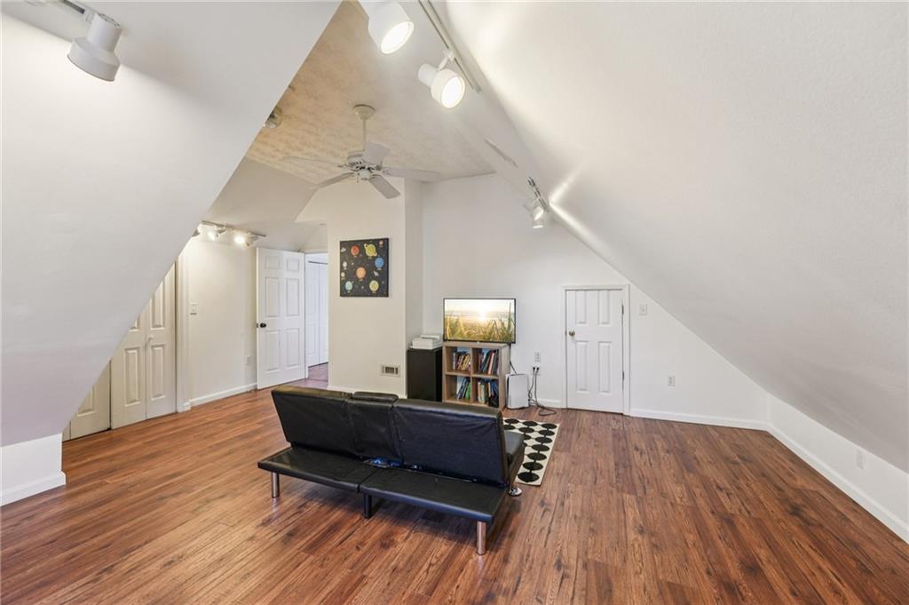 2163 Berryhill Circle SE