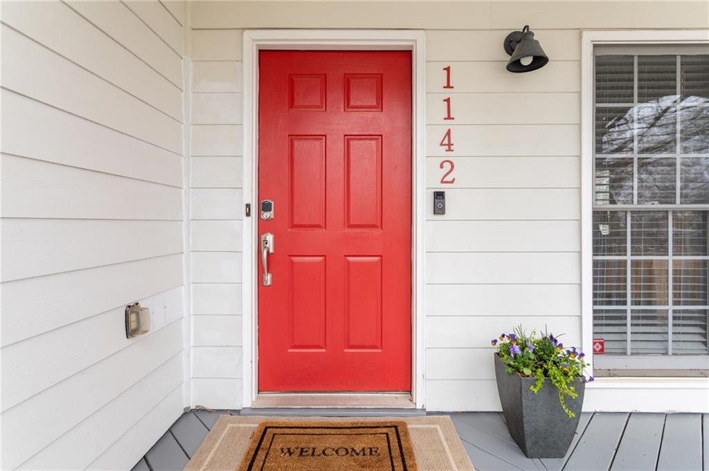 1142 Lonetia Street SE