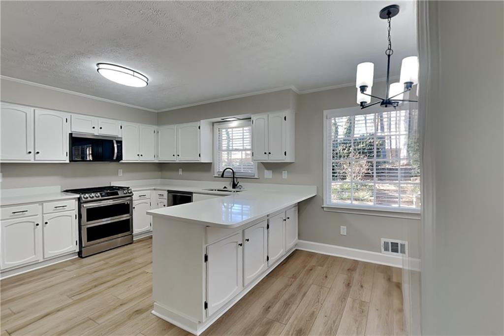 3163 Oak Springs Way