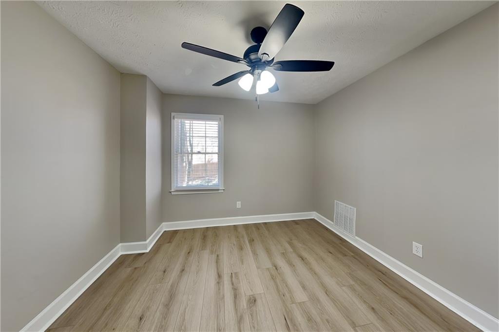 3163 Oak Springs Way