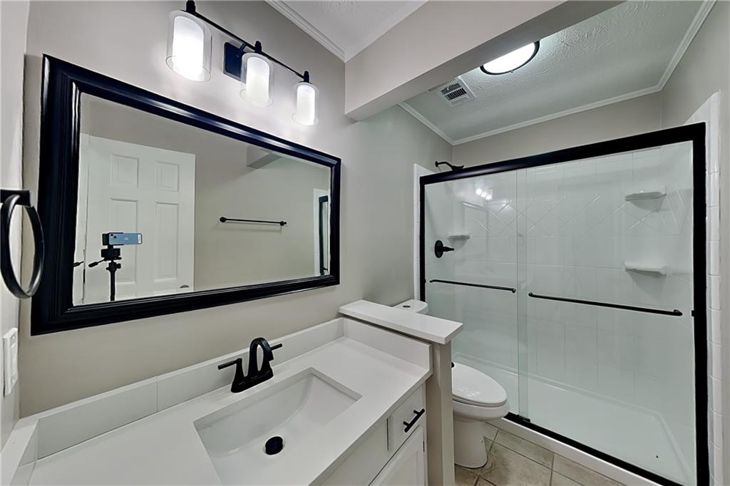 3163 Oak Springs Way