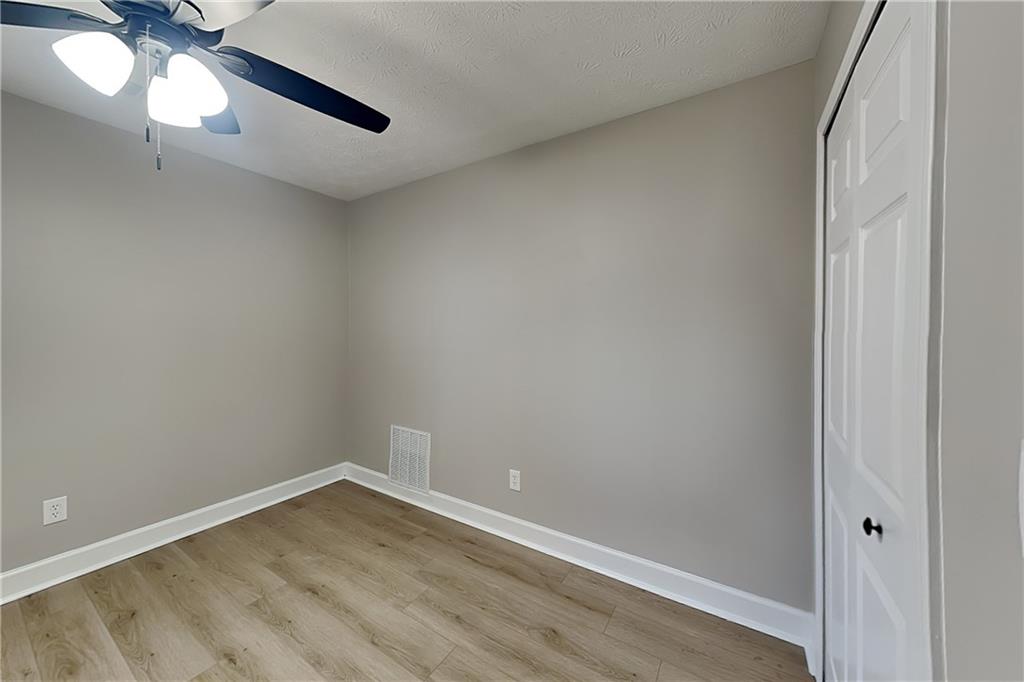 3163 Oak Springs Way