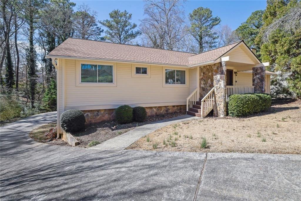 889 Fawn Way