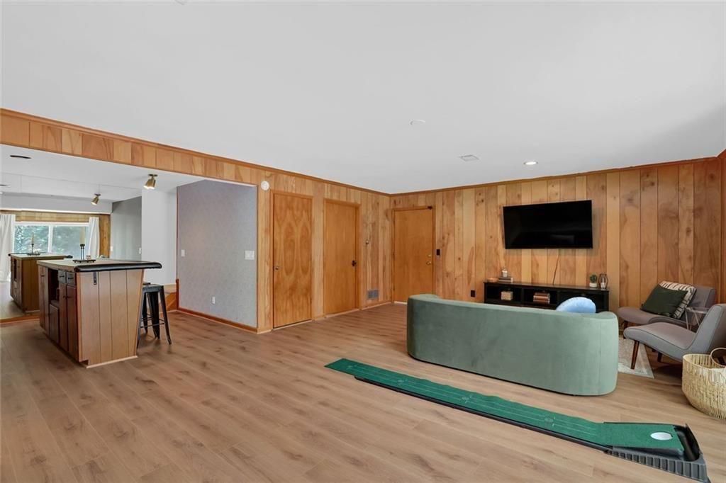 889 Fawn Way