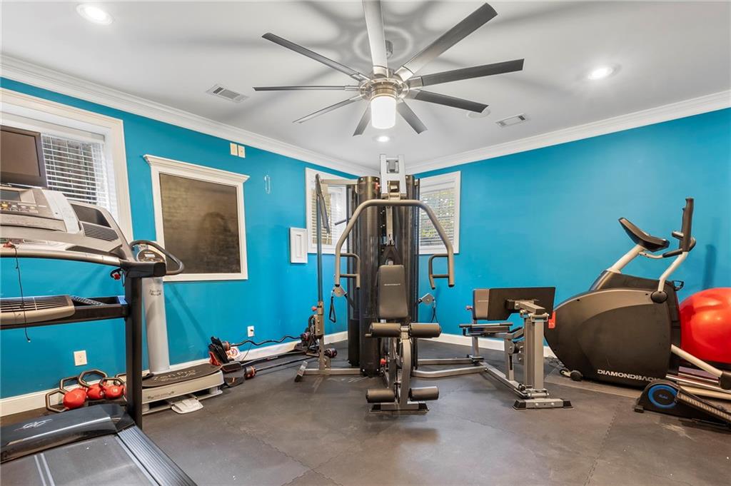 2643 Caldwell Road NE