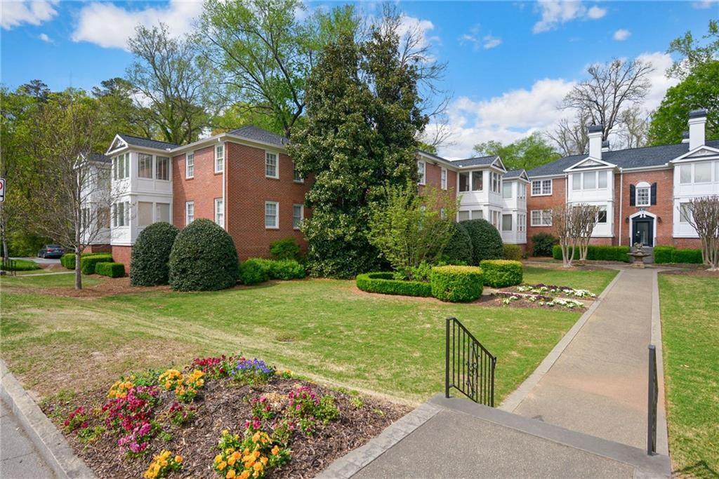 115 Peachtree Memorial Drive NW Unit C1