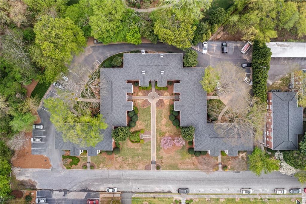 115 Peachtree Memorial Drive NW Unit C1