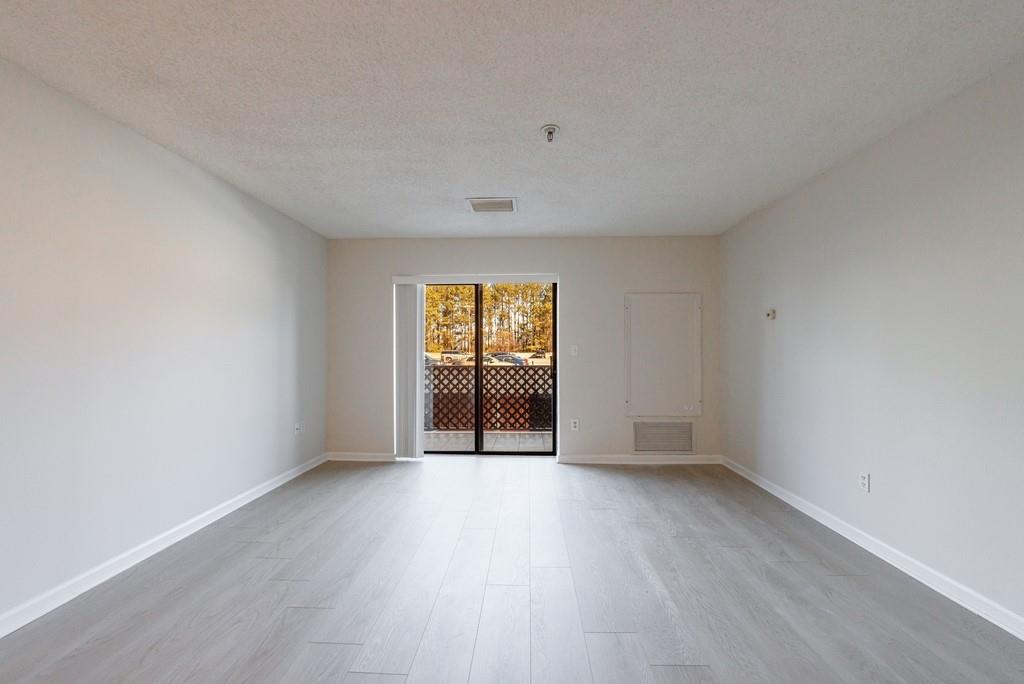 300 Johnson Ferry Road NE Unit B113