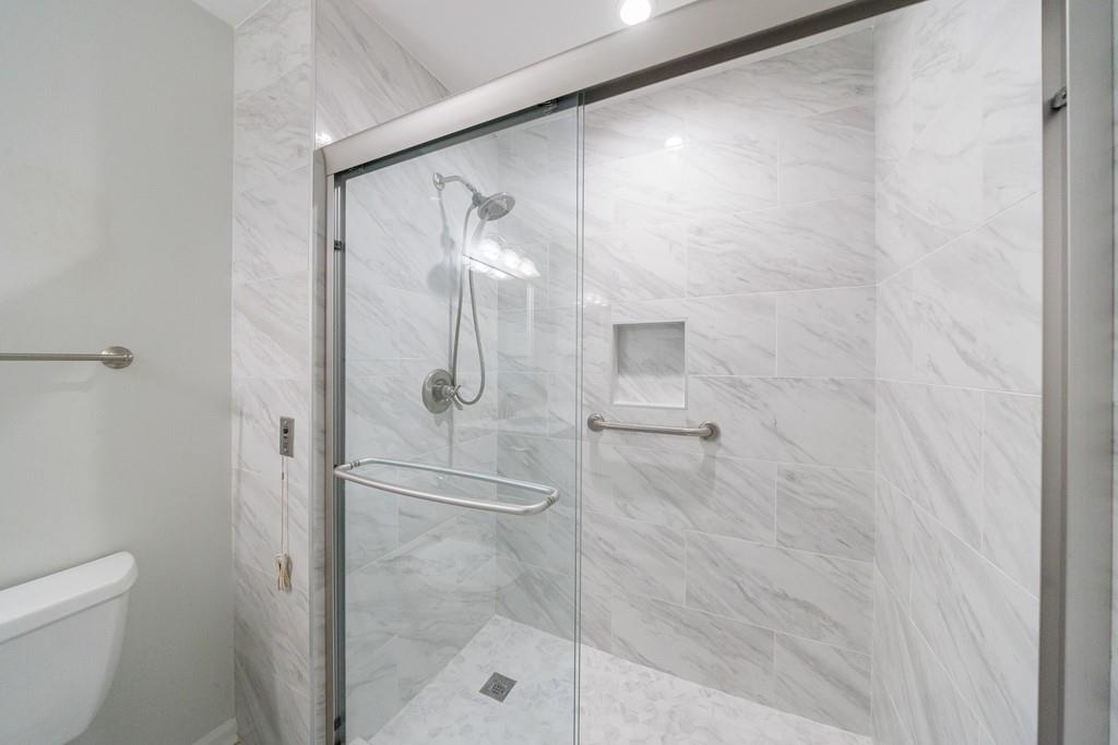 300 Johnson Ferry Road NE Unit B113