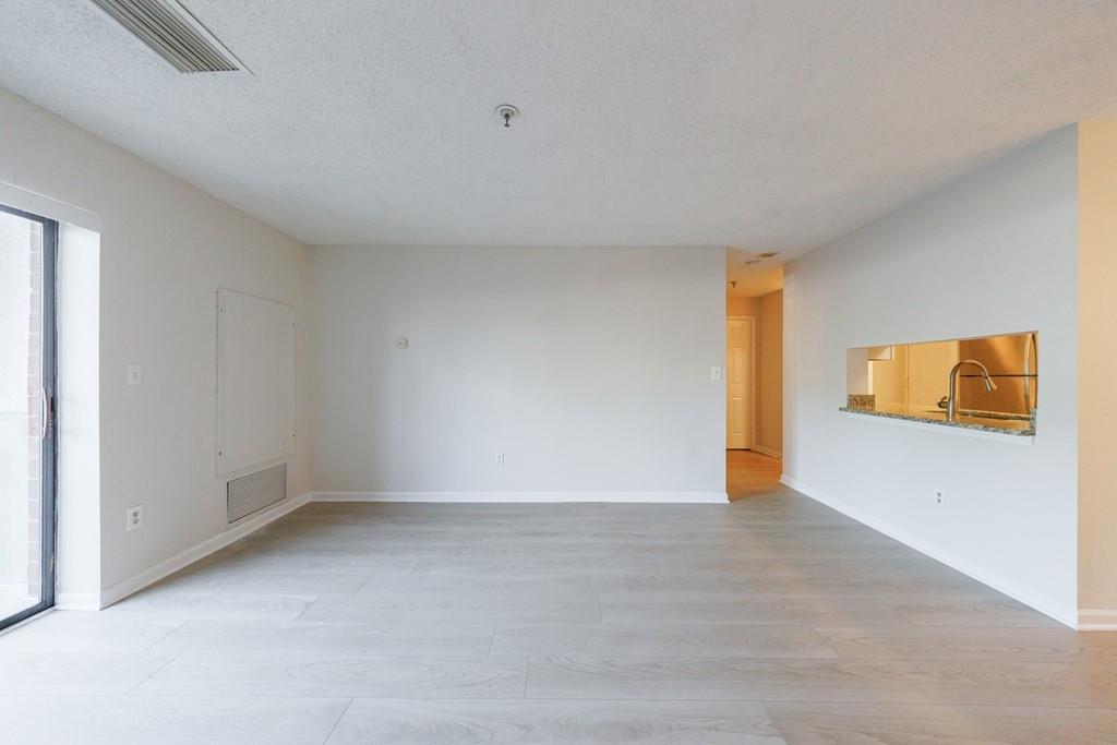 300 Johnson Ferry Road NE Unit B113