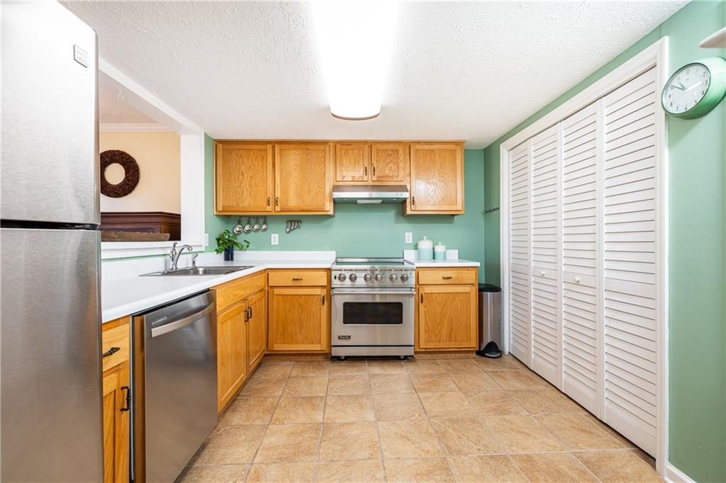 7750 Roswell Road Unit 9G