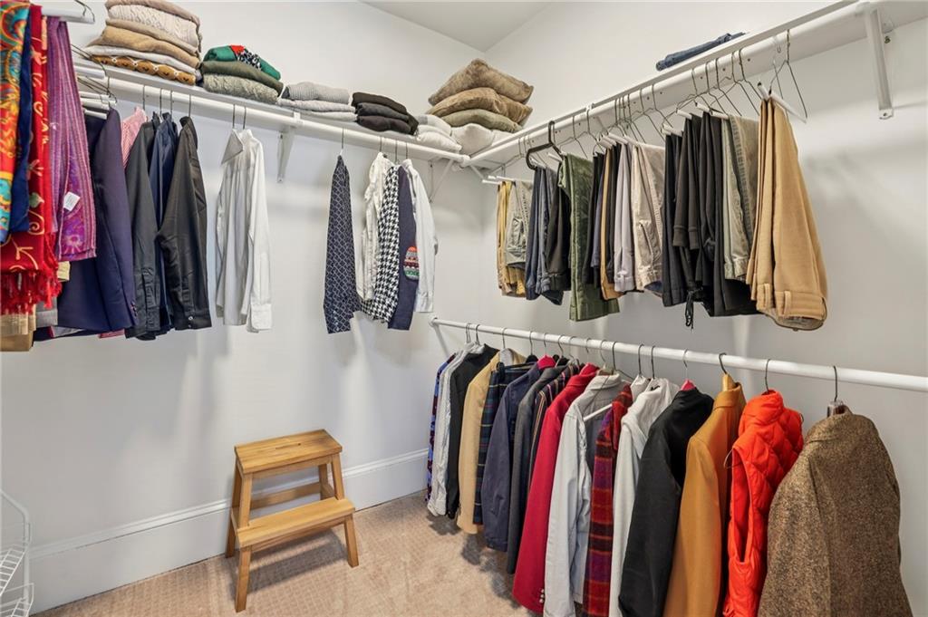 2077 Ridgedale Road NE