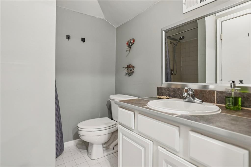 2077 Ridgedale Road NE